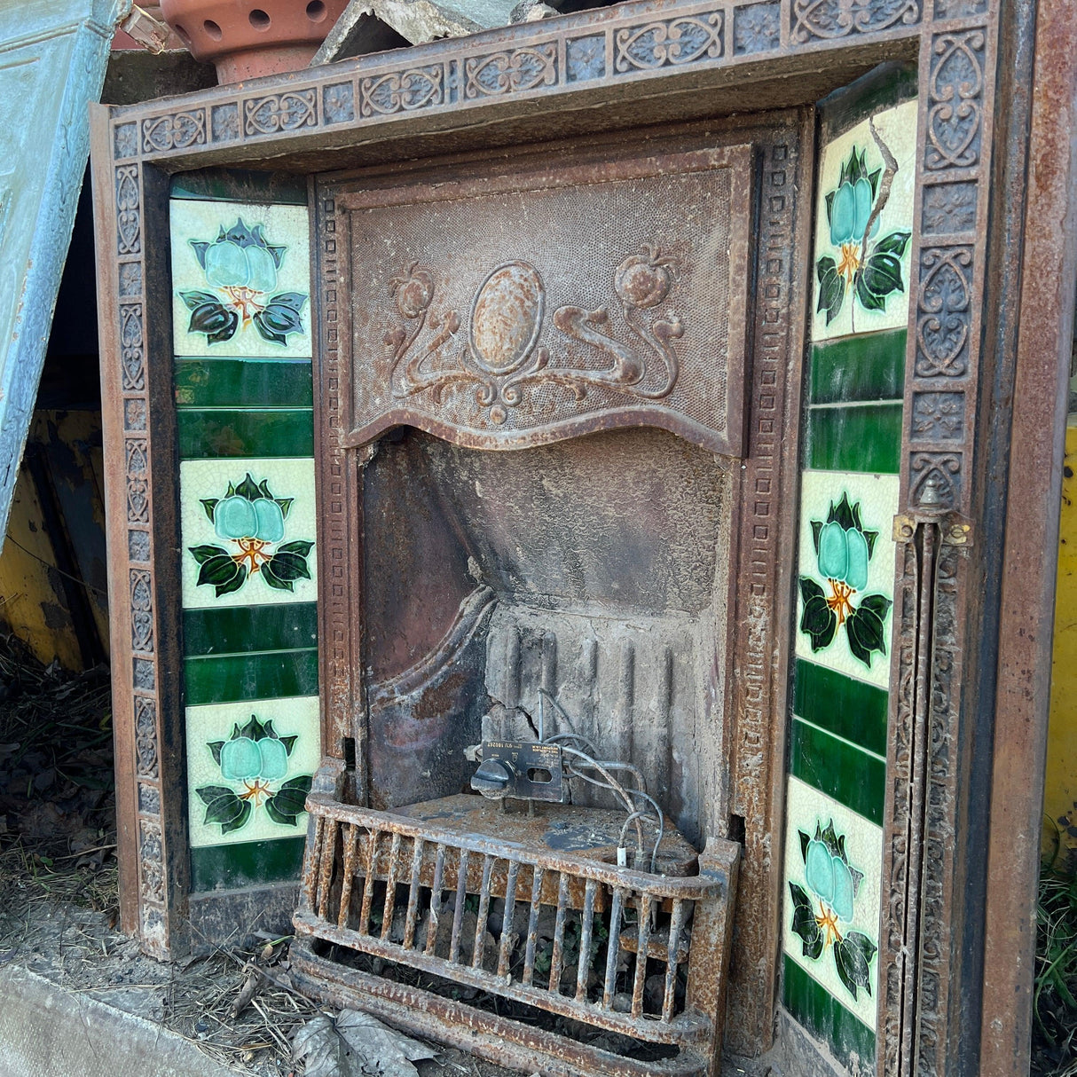 Victorian Cast Iron Fire Place