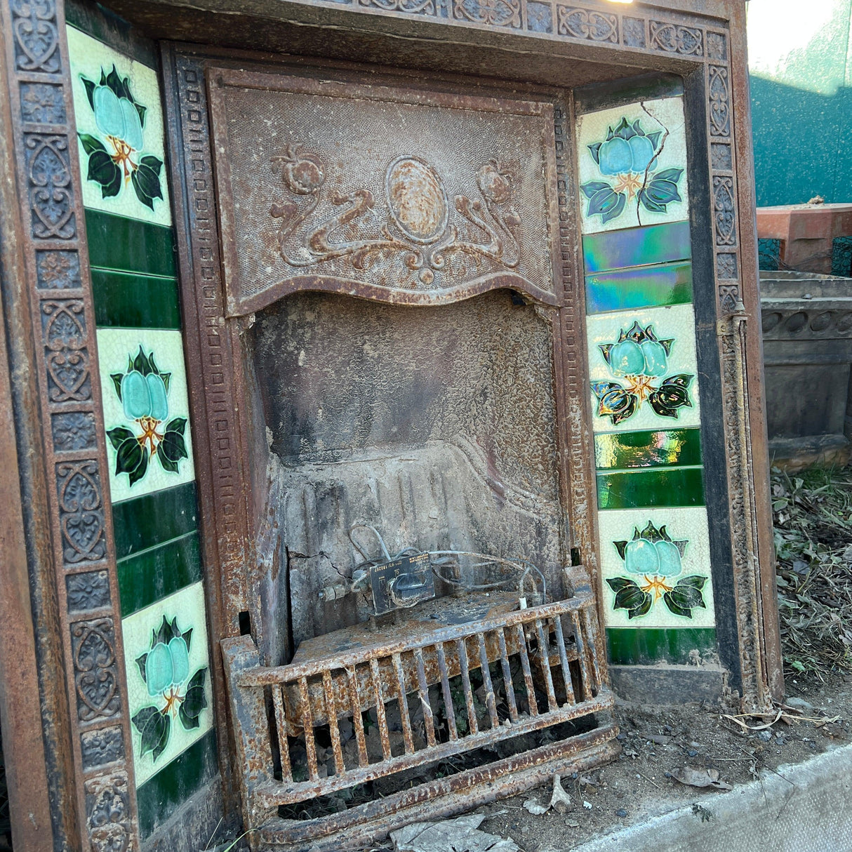 Victorian Cast Iron Fire Place