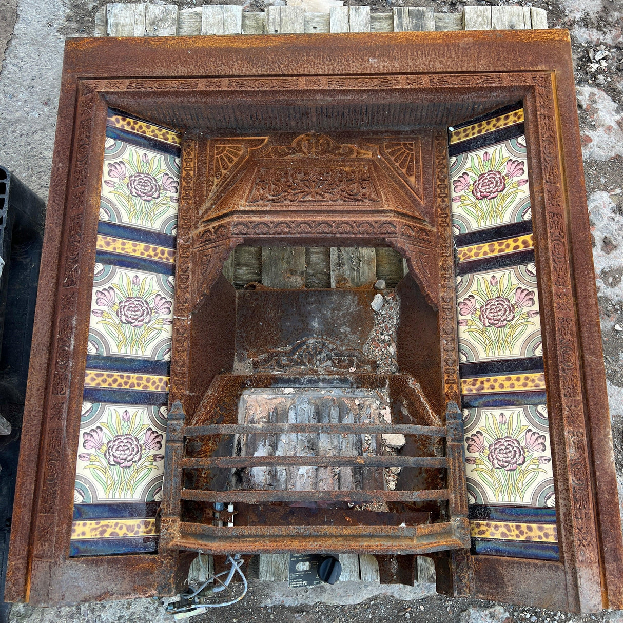 Victorian Cast Iron Fire Place