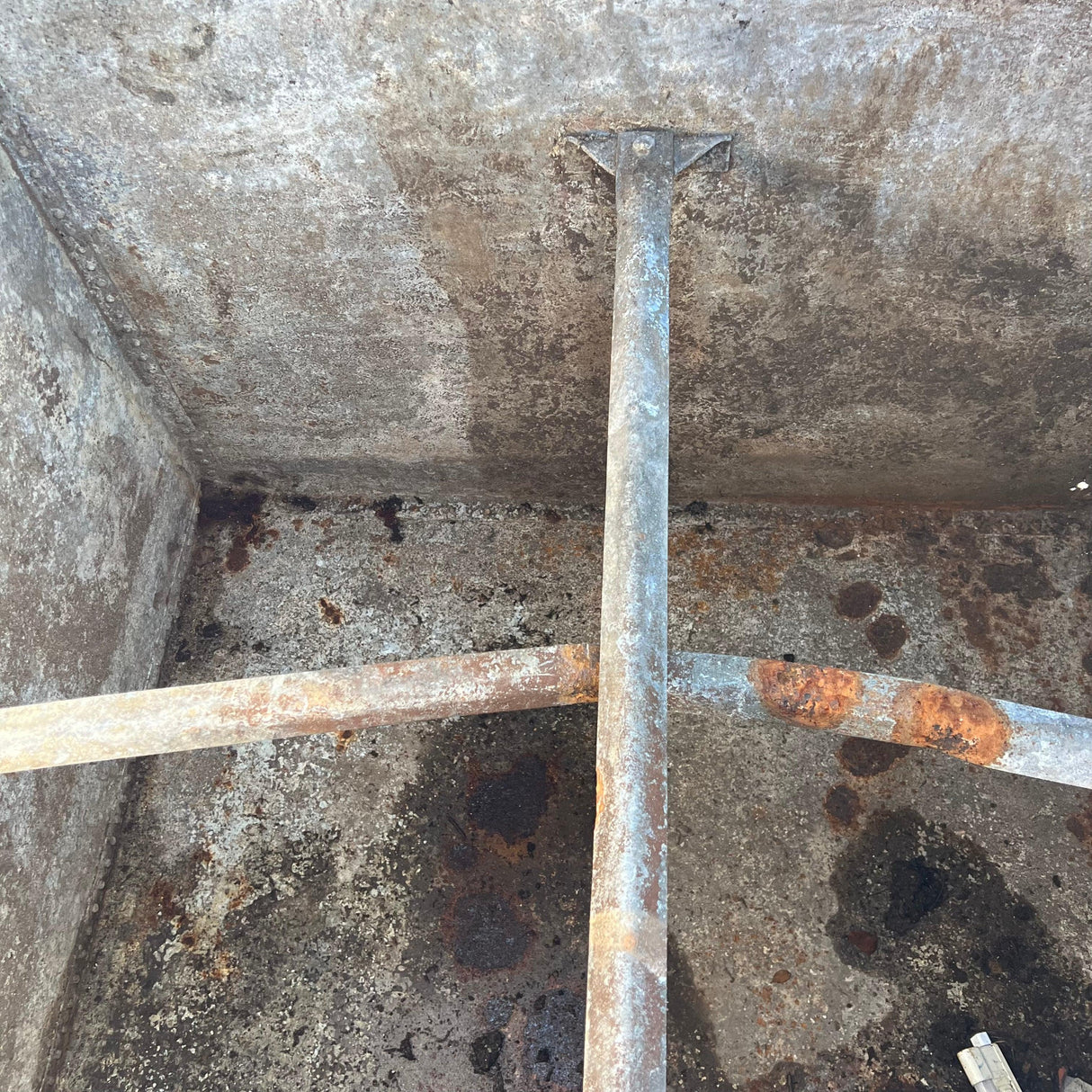 Victorian Galvanised Water Tank / Large Plant Pot - Reclaimed Brick Company