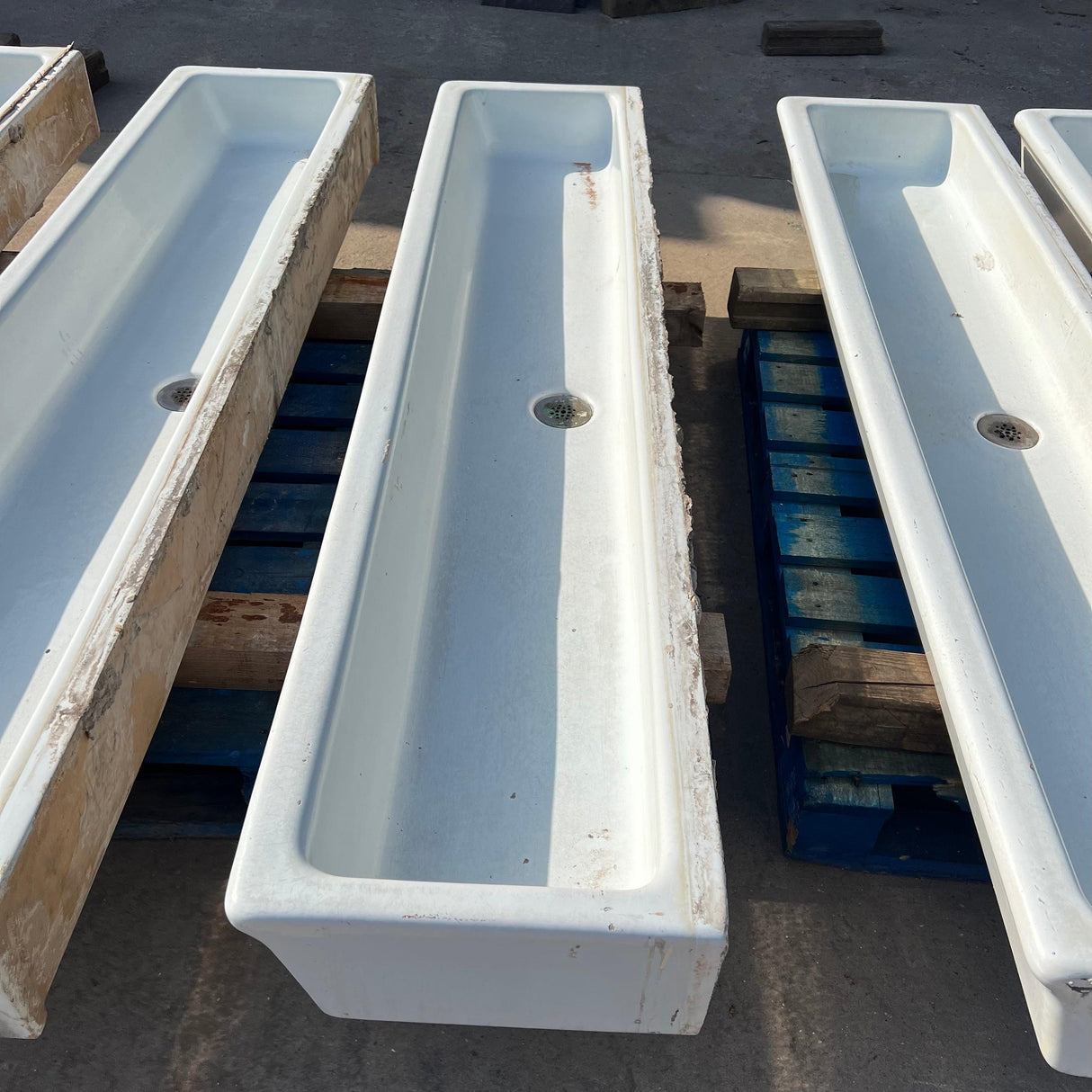 Vintage Original 6ft Ceramic Belfast Sink - Reclaimed Brick Company