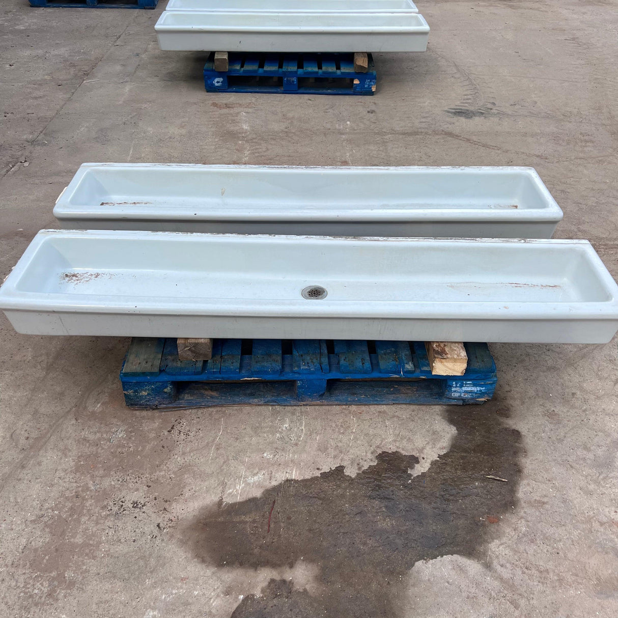 Vintage Original 6ft Ceramic Belfast Sink - Reclaimed Brick Company