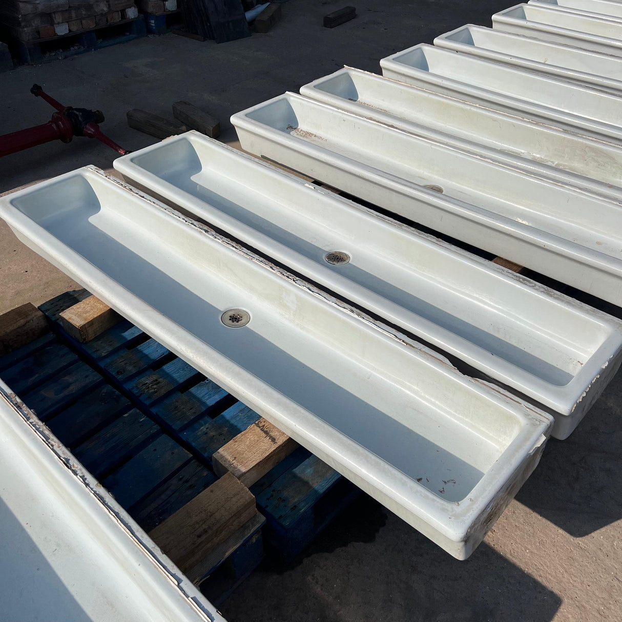 Vintage Original 6ft Ceramic Belfast Sink - Reclaimed Brick Company