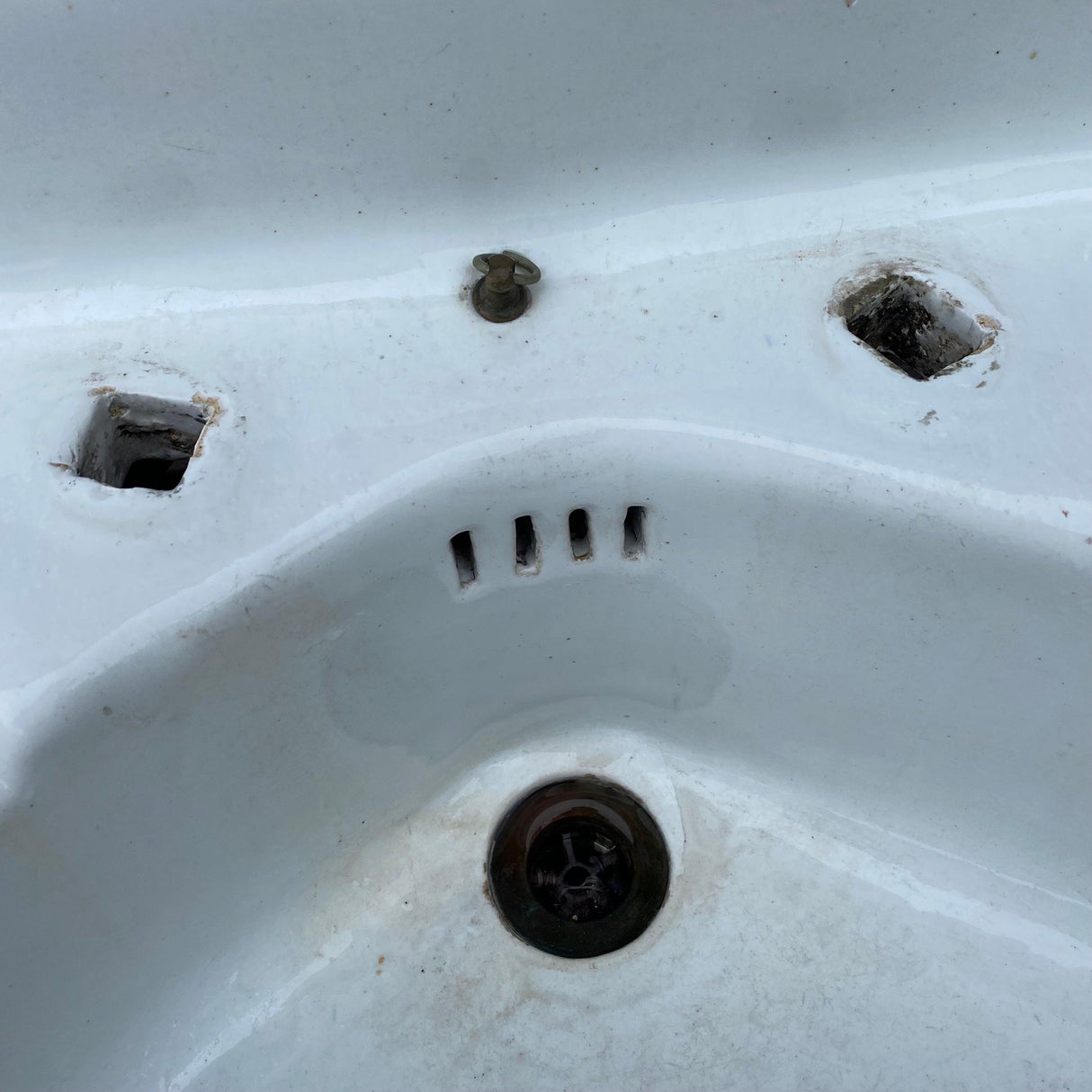 Vintage Triple Sink with Cast Iron Stand - Reclaimed Brick Company