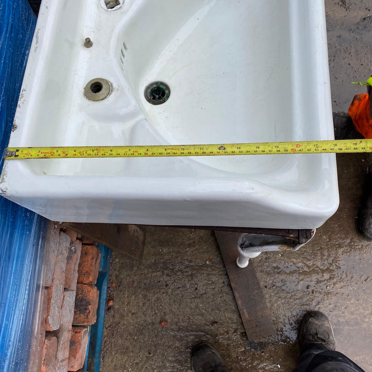 Vintage Triple Sink with Cast Iron Stand - Reclaimed Brick Company