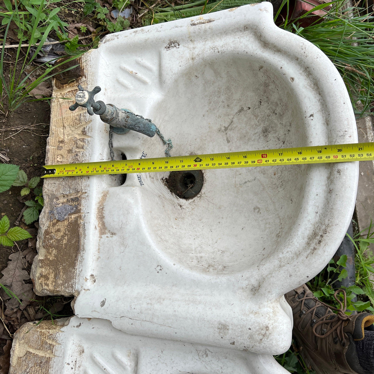Vintage Triple Sink with Cold Water Taps - Reclaimed Brick Company