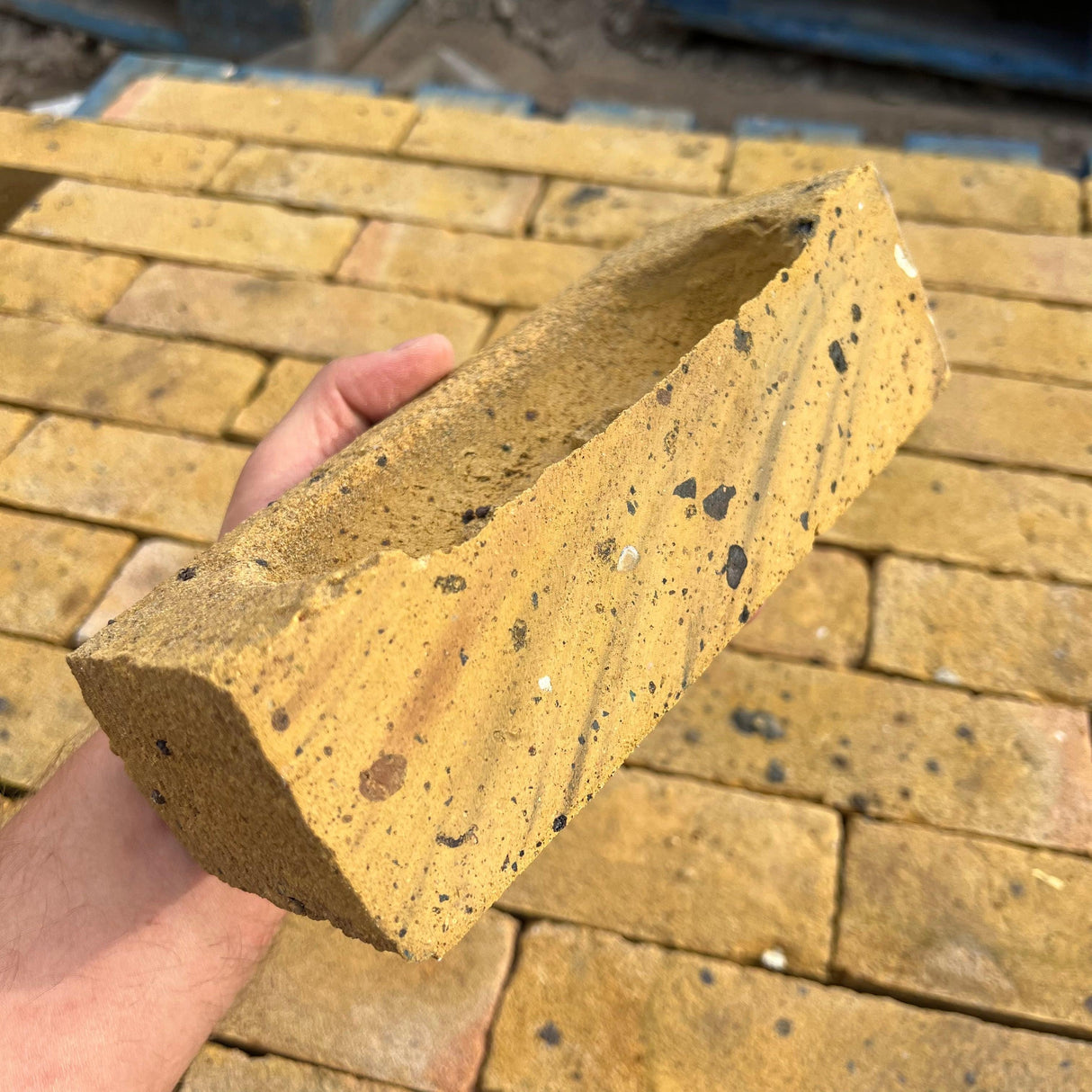 length of yellow stock brick