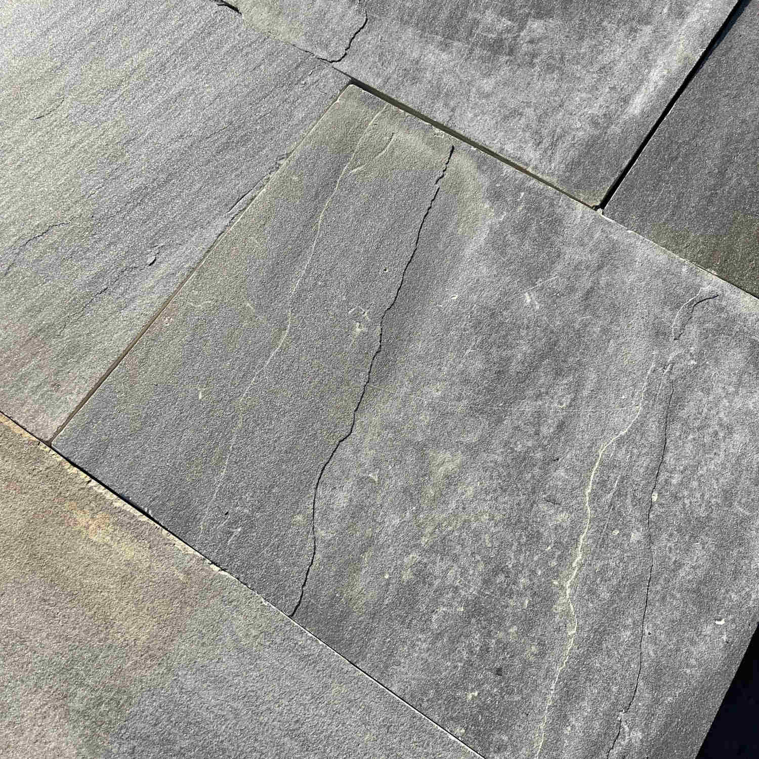 The Timeless Appeal of New Yorkshire Riven Stone Paving