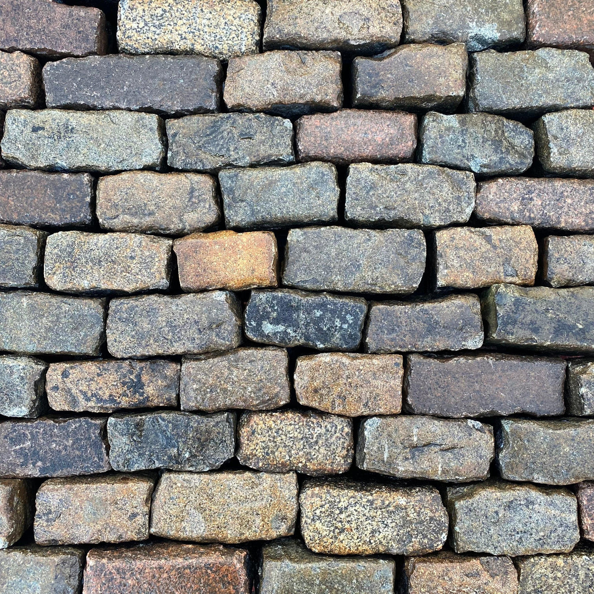 Embedded Cobbles Reclaimed Cobble Setts | Gritstone Setts & Granite Cobble Stones ...
