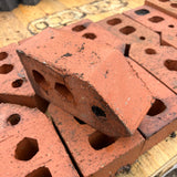 AN1.2 Smooth Red 65mm Squint Bricks