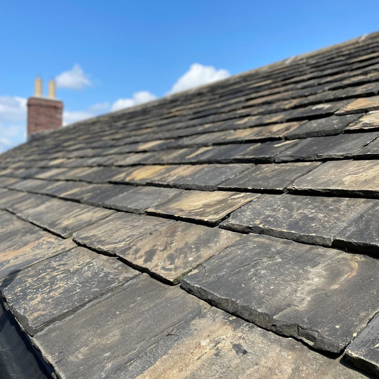 Reclaimed Yorkshire Stone Roof Tiles - Per Ton