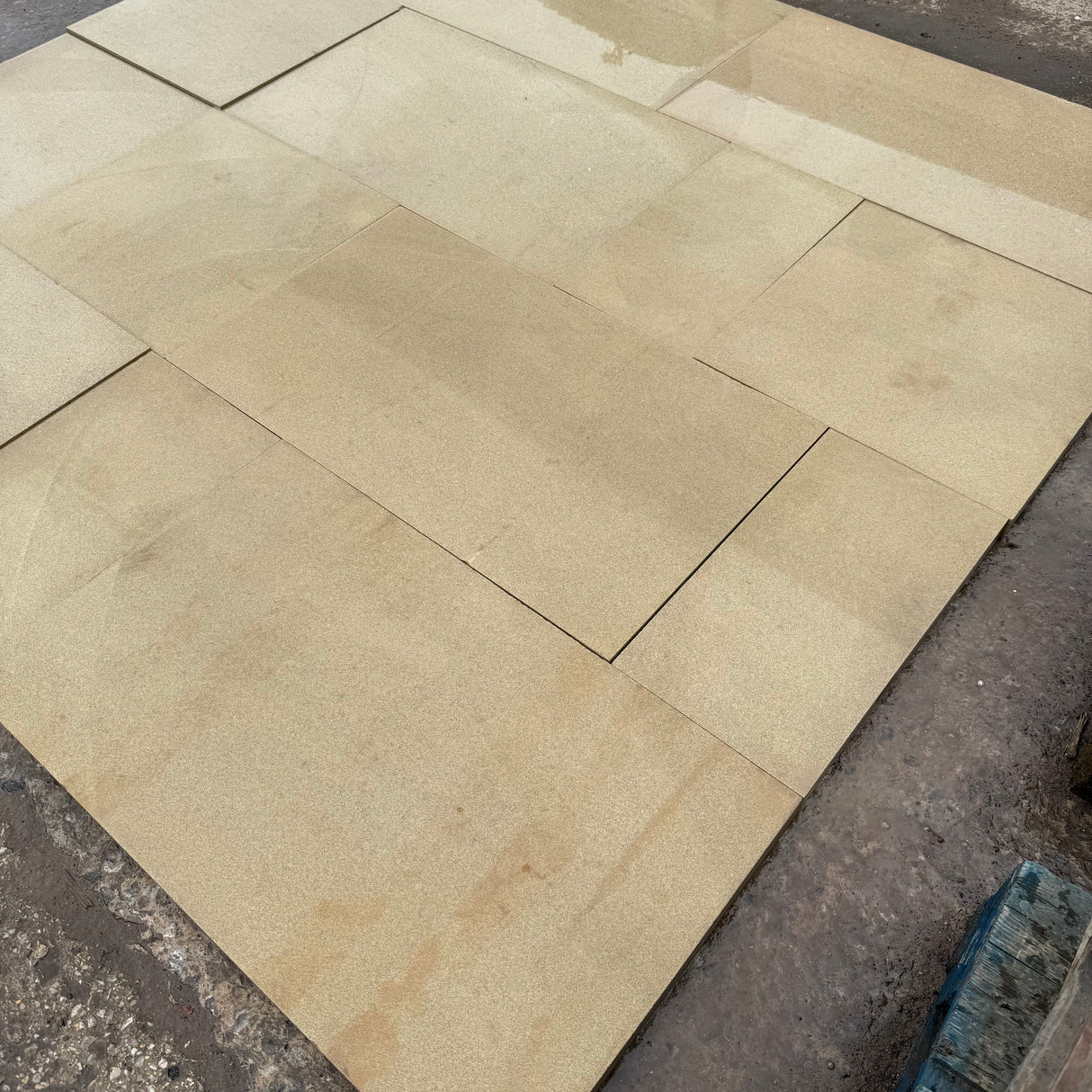 Britannia Buff Yorkshire Stone Sawn Paving - Per SQM
