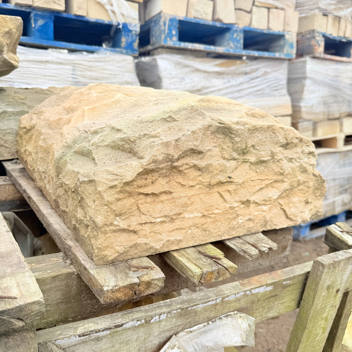 Half Round Stone Coping - 600mm Long
