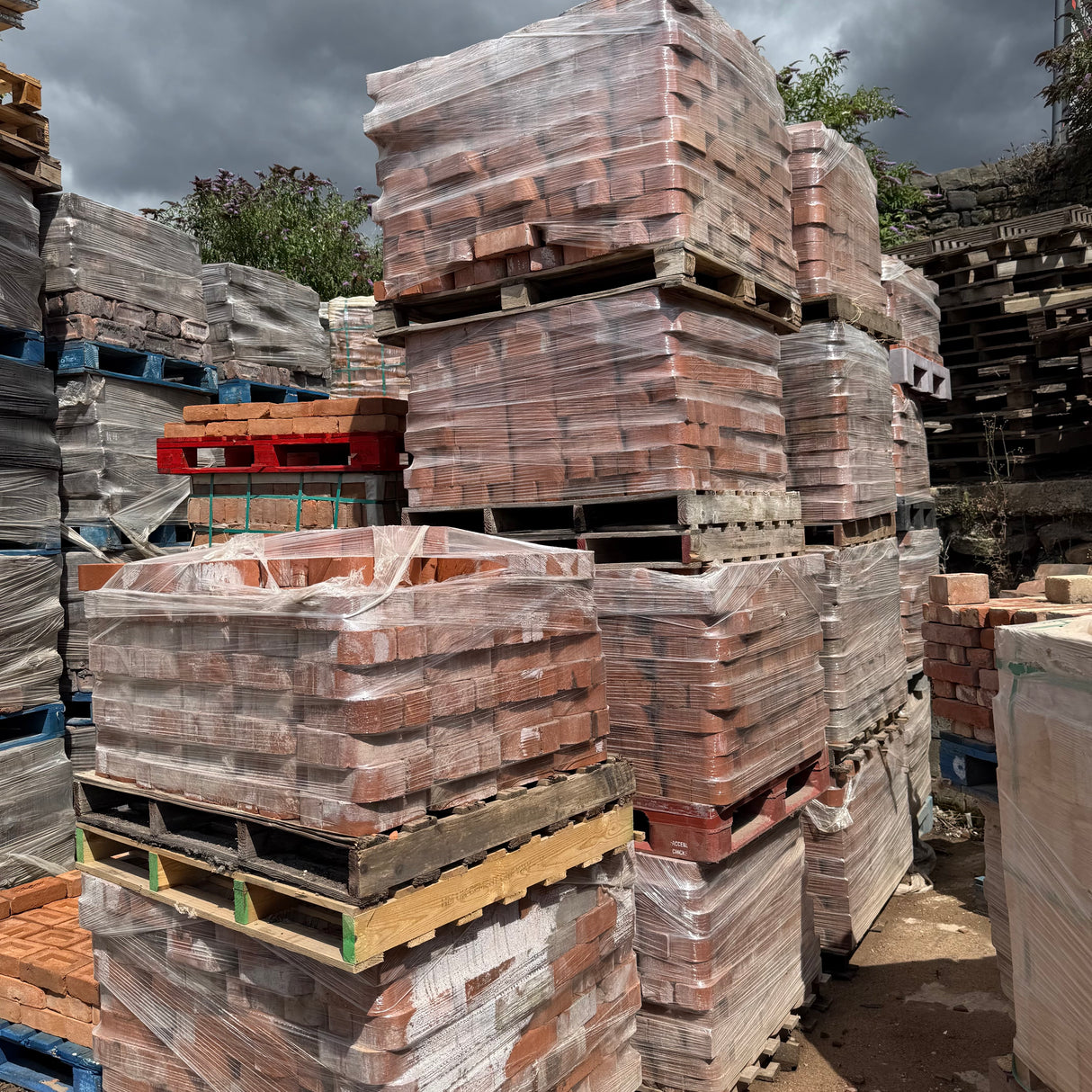BN2.2 Double Bullnose 65mm Smooth Red Brick