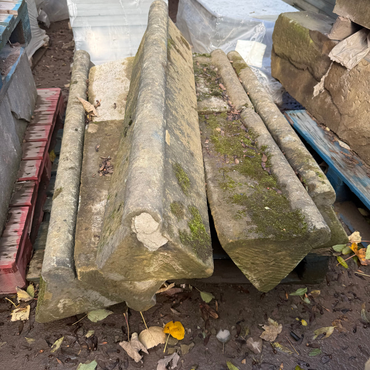 Reclaimed Roll Top Stone Wall Coping - Job Lot