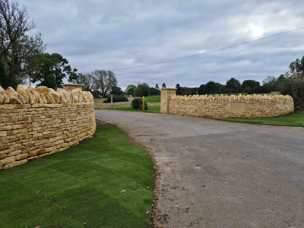 Cotswold Gold Dry Stone Walling - Per Bag