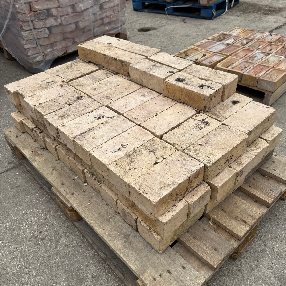 Reclaimed 73mm Yellow Pressed Bricks - Job Lot of 98