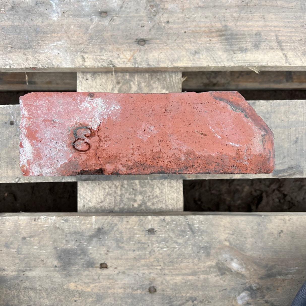 Reclaimed Red Plinth Header Brick