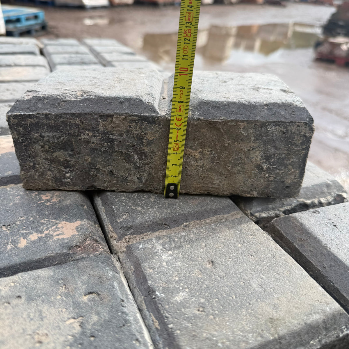 Reclaimed Staffordshire Blue 2 Bar Stable Paver