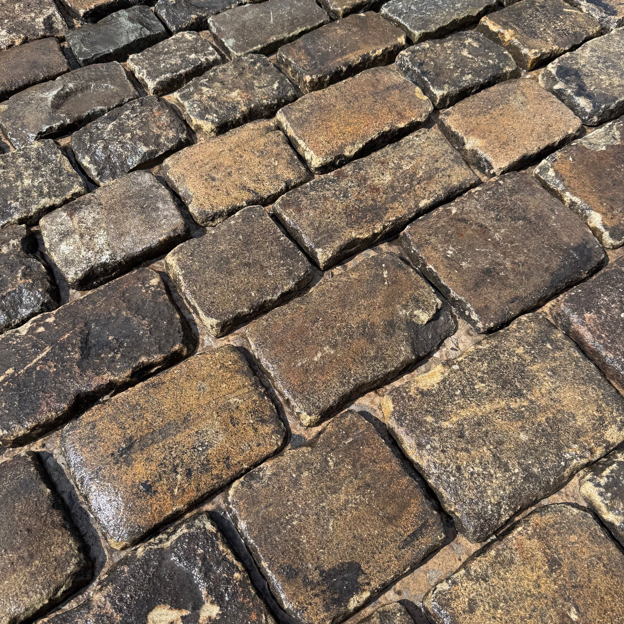 Reclaimed Gritstone Cobble Tops - Per SQM