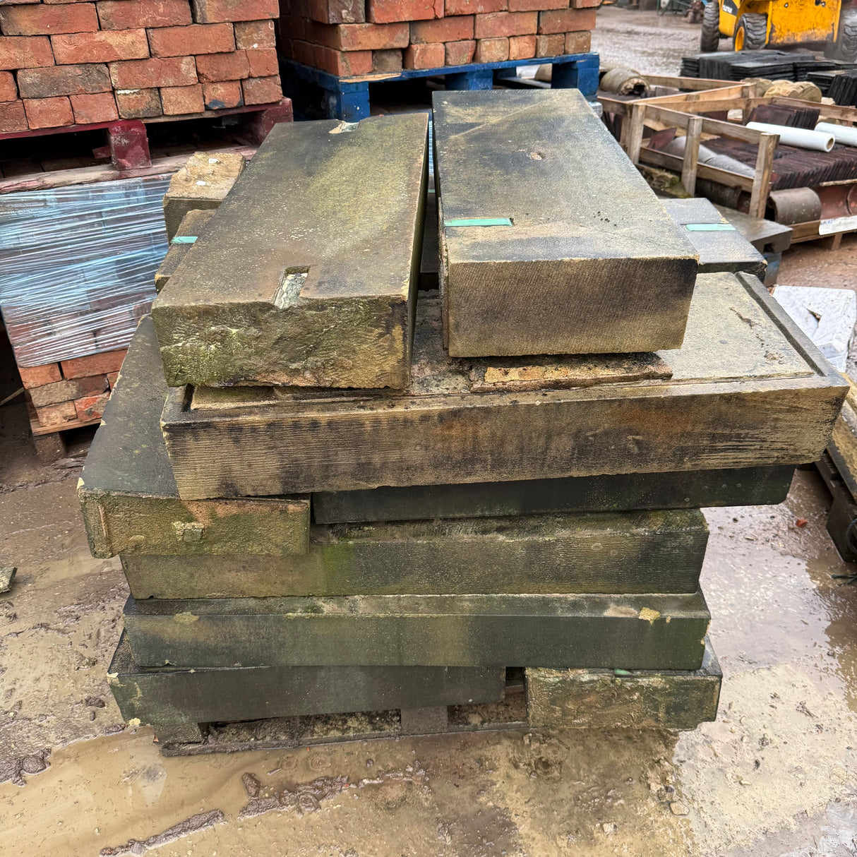 Reclaimed Stone Water Tabling Coping - Job Lot