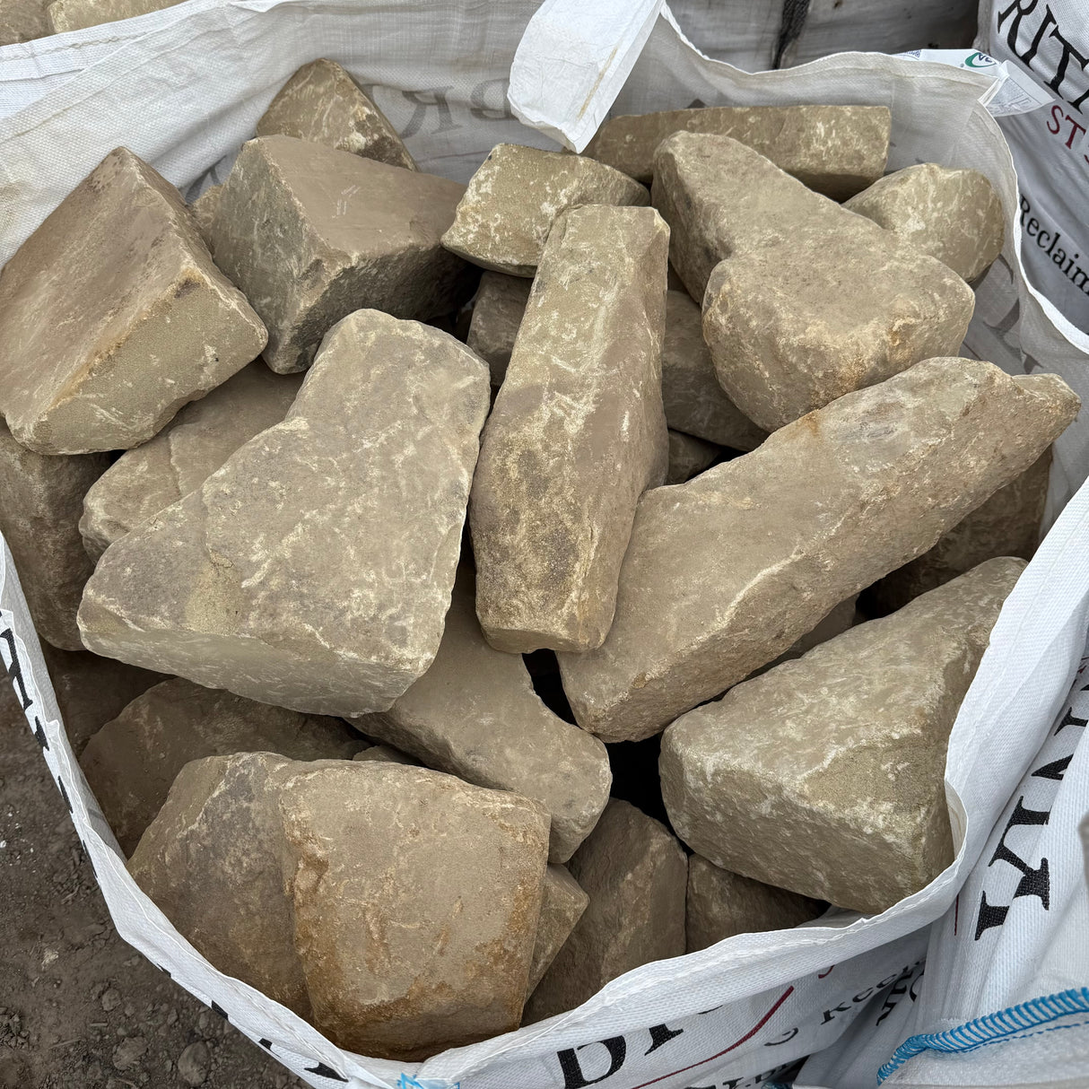 Tumbled Farmhouse Random Walling Stone in Bulk Bags