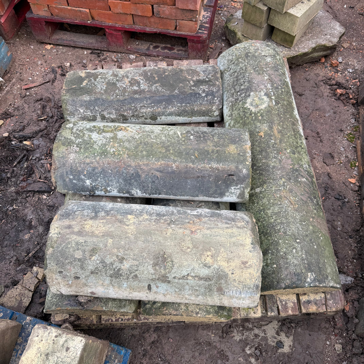 Reclaimed Hogback Stone Wall Coping - Job Lot