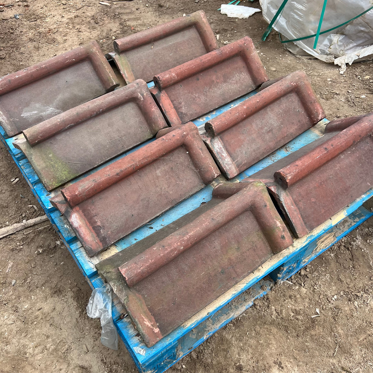 Reclaimed Red Roll Top Capped Ridge Tiles 105 Degree - Job Lot of 8 ...