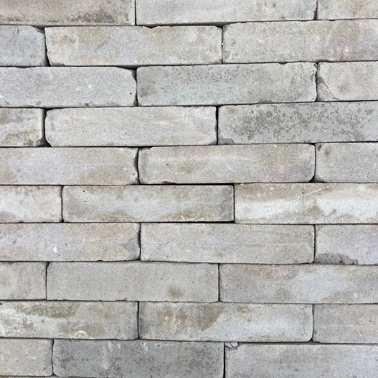 Reclaimed White Linear Bricks | Pack Of 400 Bricks | Free Delivery