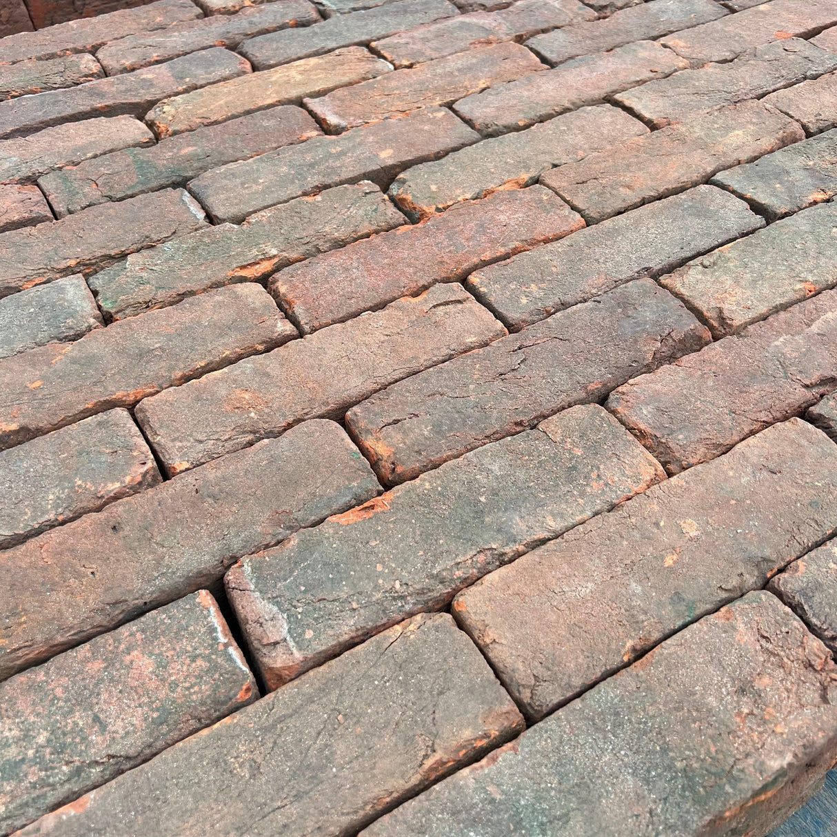Mossy 68mm Weathered Imperial Brick - Reclaimed Brick Company