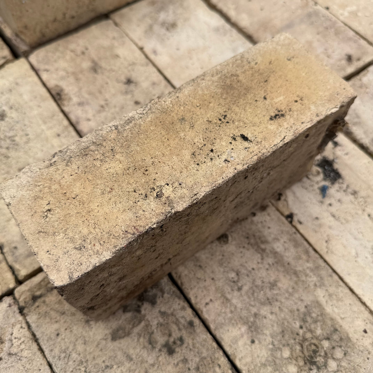 Reclaimed 73mm Yellow Pressed Bricks - Job Lot of 98