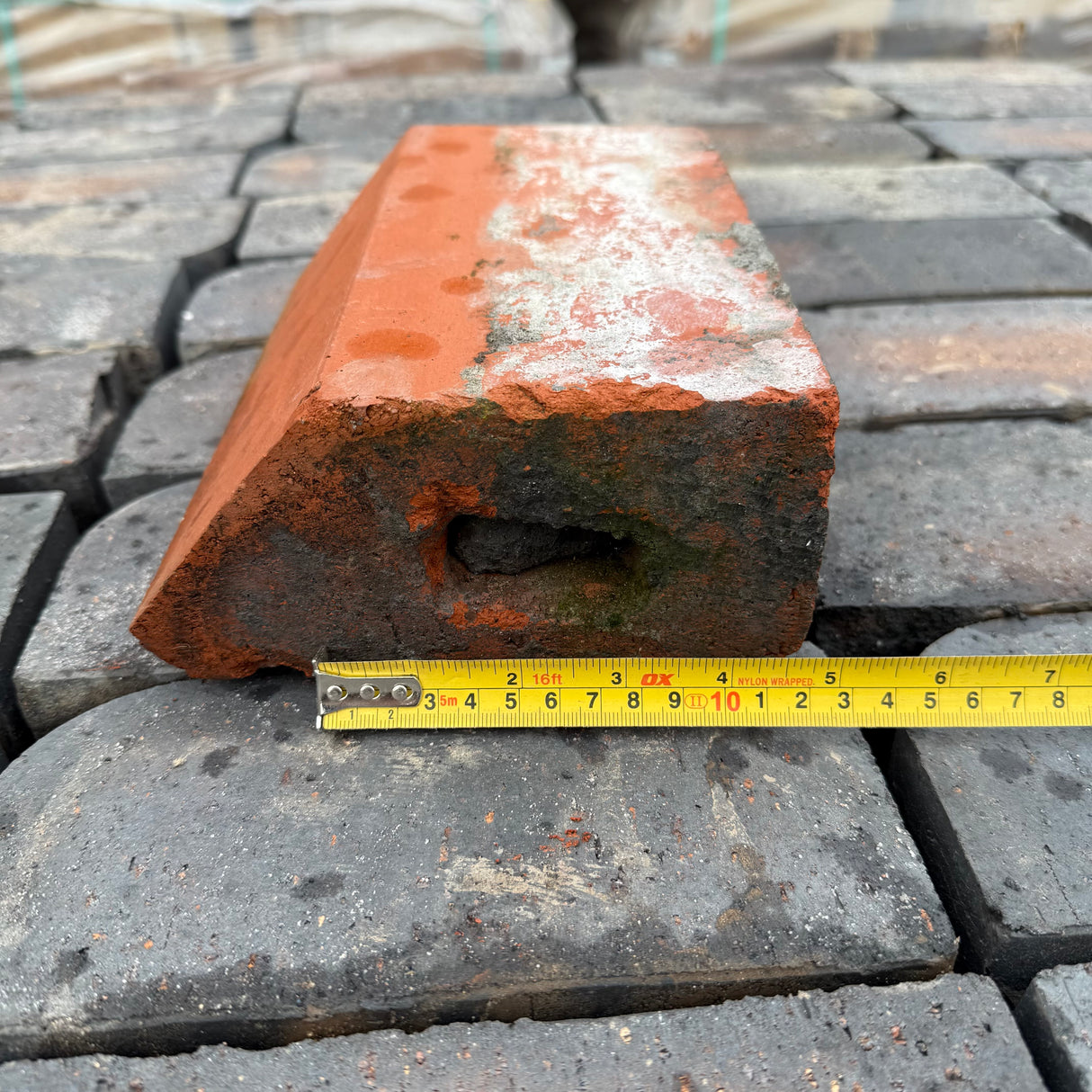 Reclaimed Red Cill Plinth Bricks