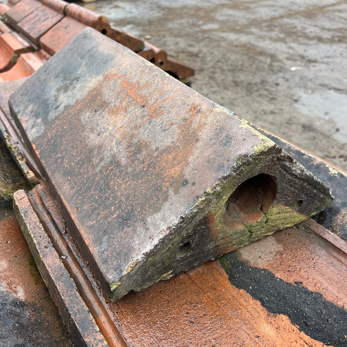 Reclaimed Brown Glazed Wall Coping - Job Lot