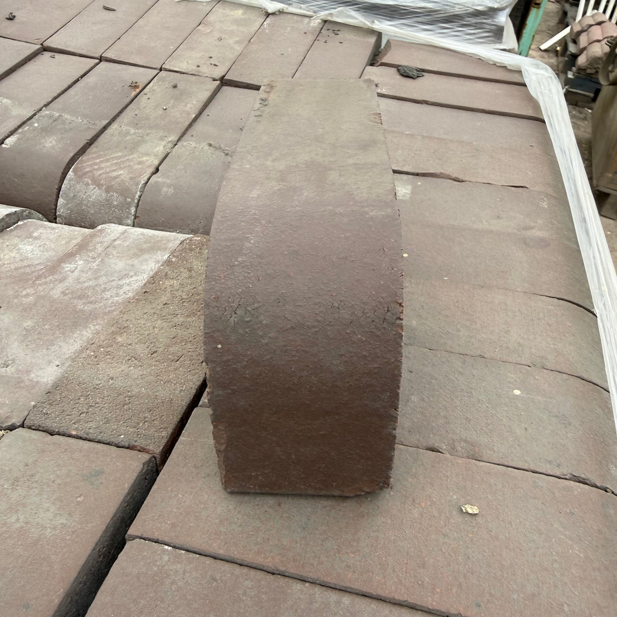 Reclaimed Brindle Blue Bullnose Brick