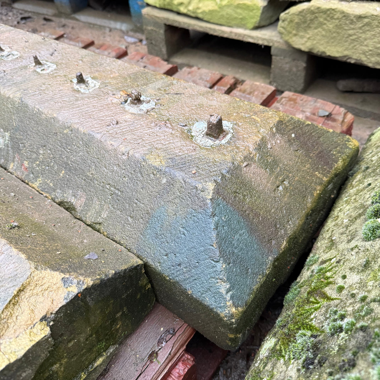 Reclaimed Stone Coping - Job Lot