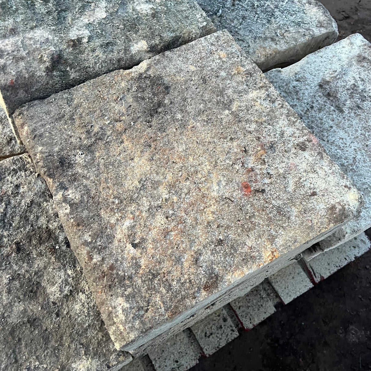 Reclaimed Rough Stone Quoins - 300mm x 300mm