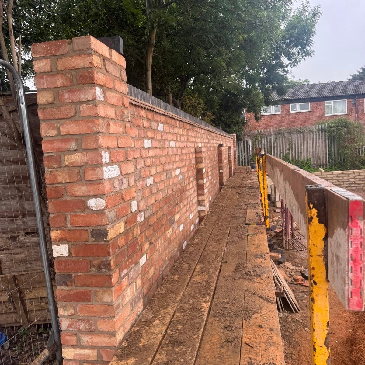 Reclaimed Worcester Wirecut Brick | Pack of 250 Bricks | Free Delivery