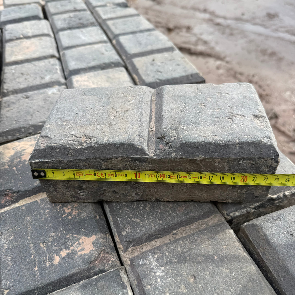 Reclaimed Staffordshire Blue 2 Bar Stable Paver