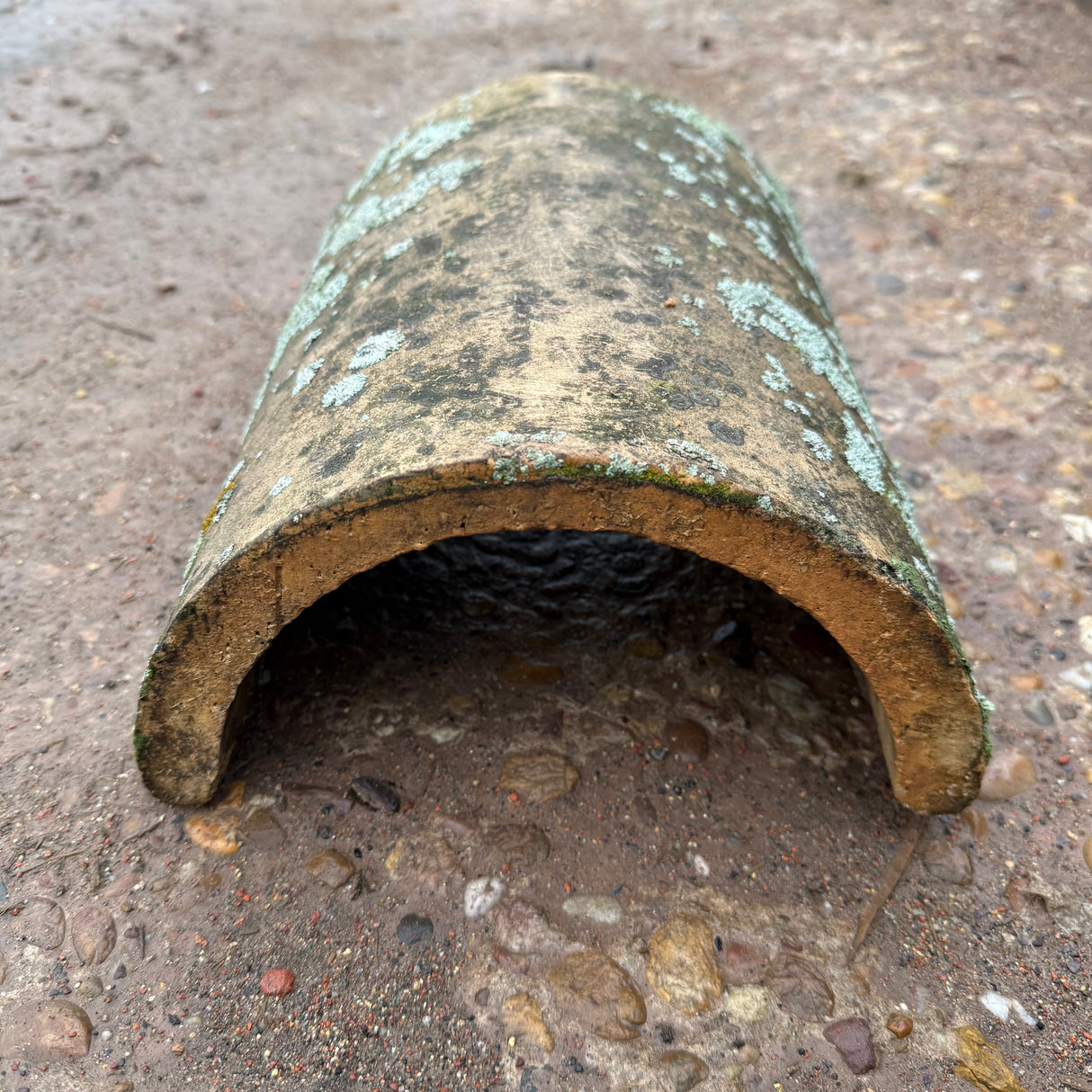 Reclaimed Buff Half Round Ridge Tiles