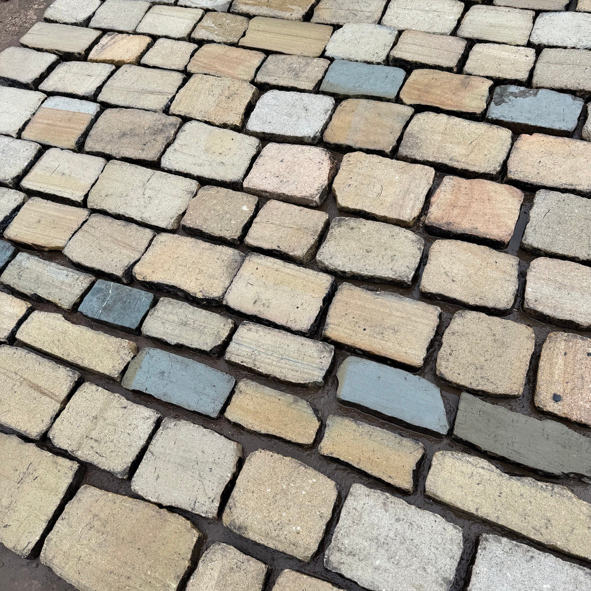 Reclaimed Sawn Yorkshire Stone Cobble Tops - Per SQM