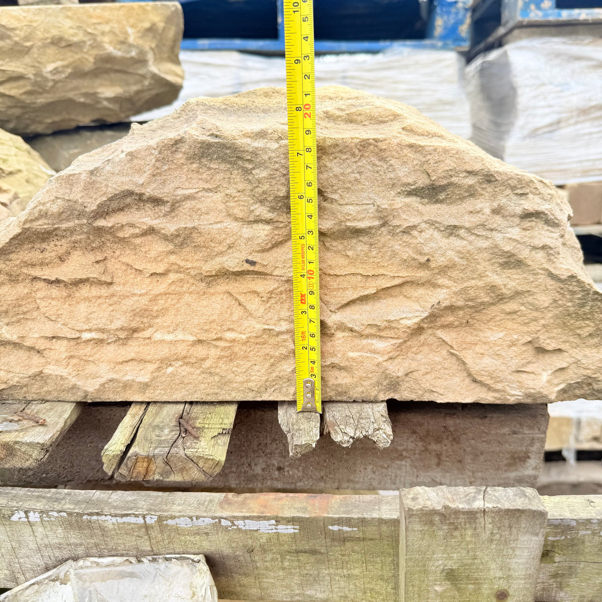 Half Round Stone Coping - 600mm Long