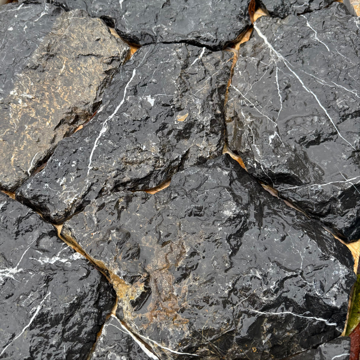 Narcisse Black Stone Cladding