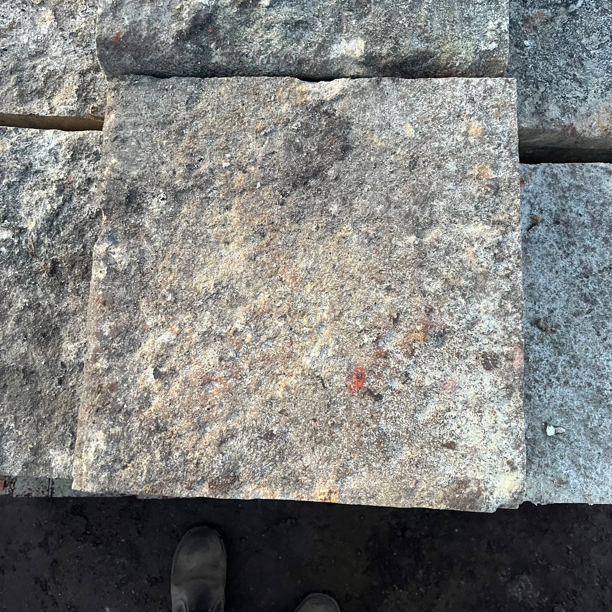 Reclaimed Rough Stone Quoins - 300mm x 300mm