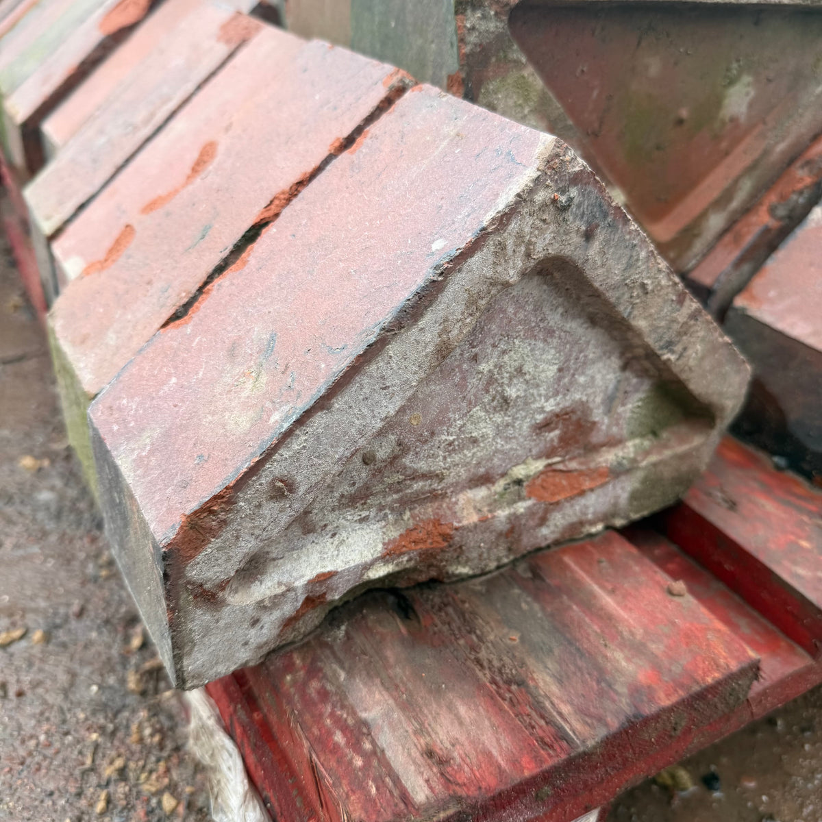 Reclaimed Red Triangle Coping Bricks