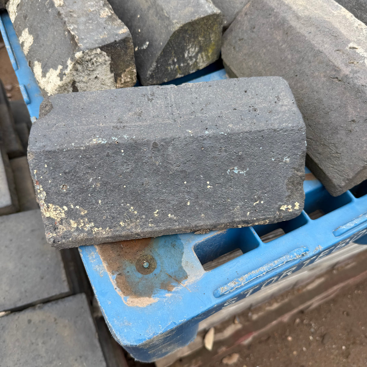 Reclaimed Imperial Blue Plinth Bricks