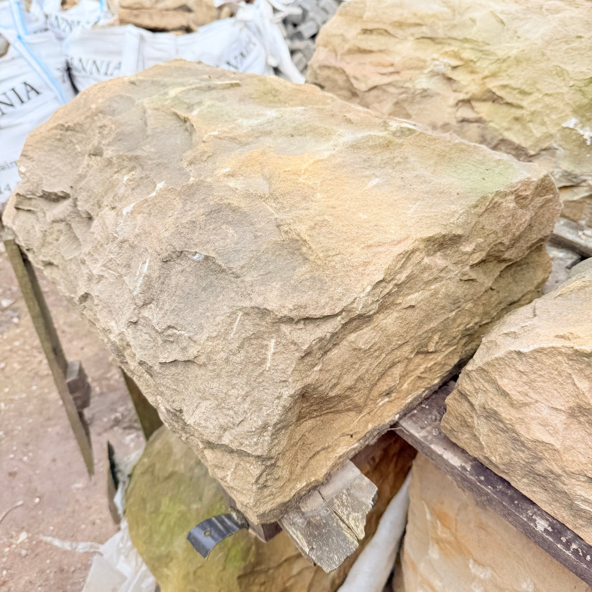 Half Round Stone Coping - 600mm Long
