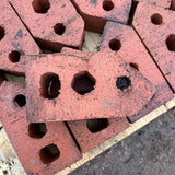 AN1.2 Smooth Red 65mm Squint Bricks