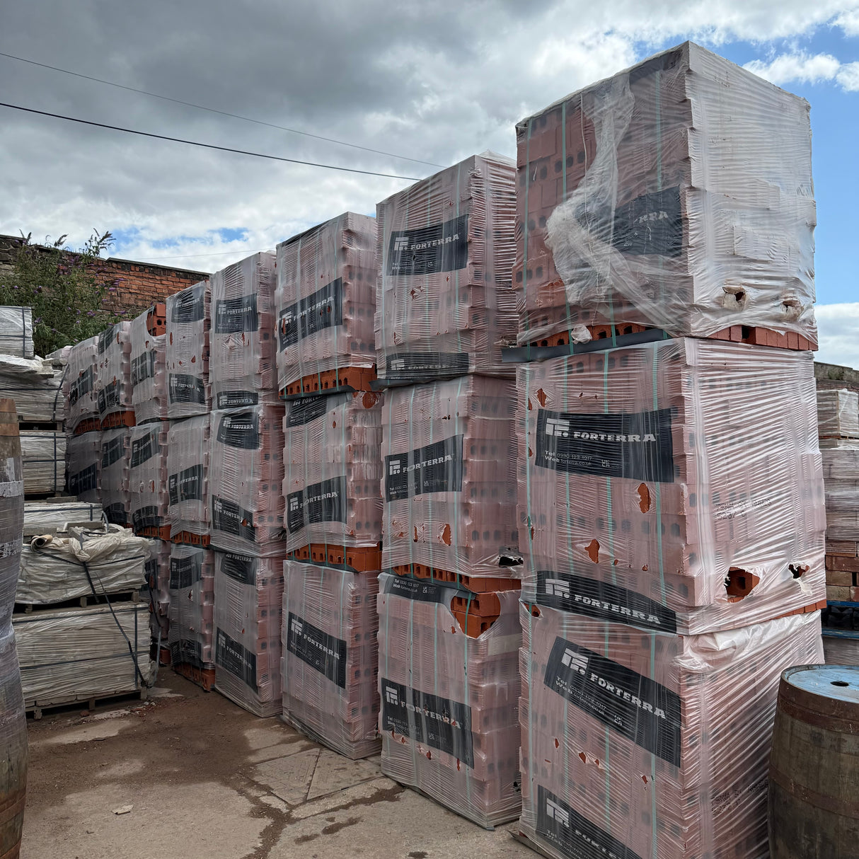Forterra St Anne’s Smooth Red 75mm Bricks - Pack of 424