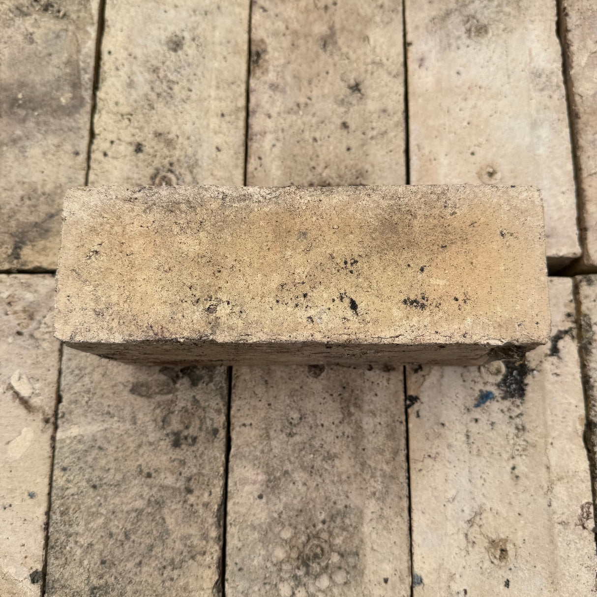 Reclaimed 73mm Yellow Pressed Bricks - Job Lot of 98