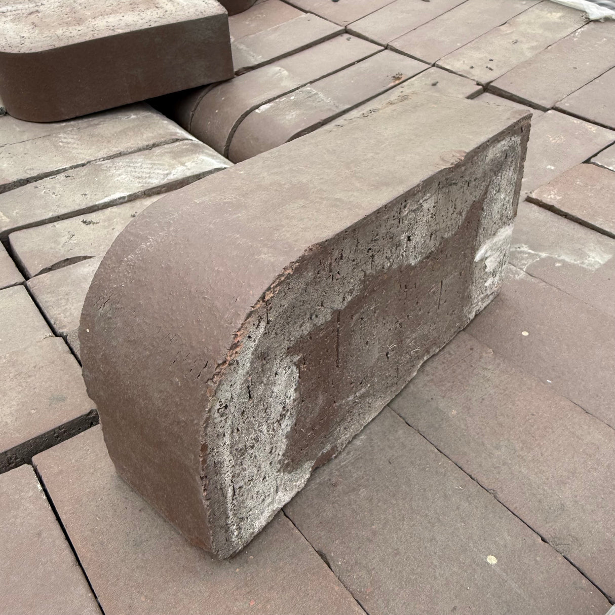 Reclaimed Brindle Blue Bullnose Brick